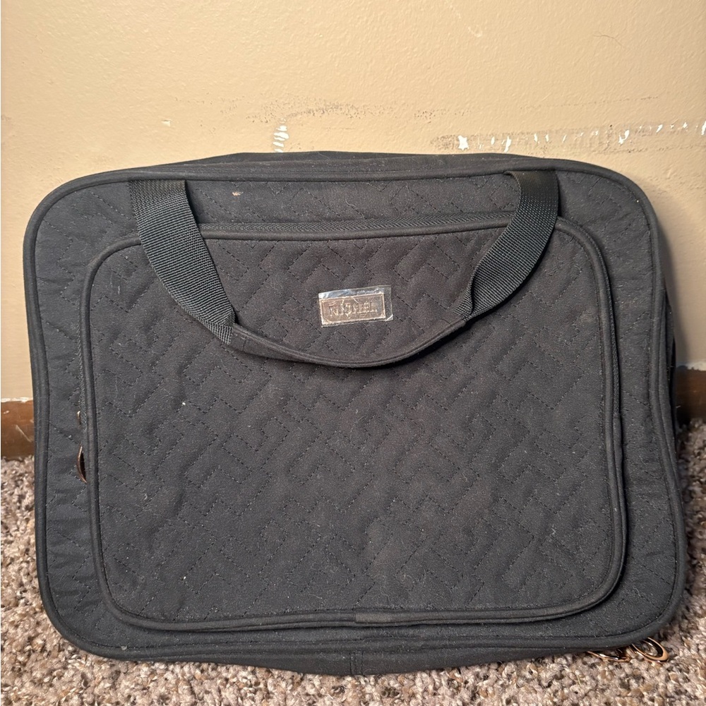 Elegant Black and Tan Garment Bag - Picture 9 of 9